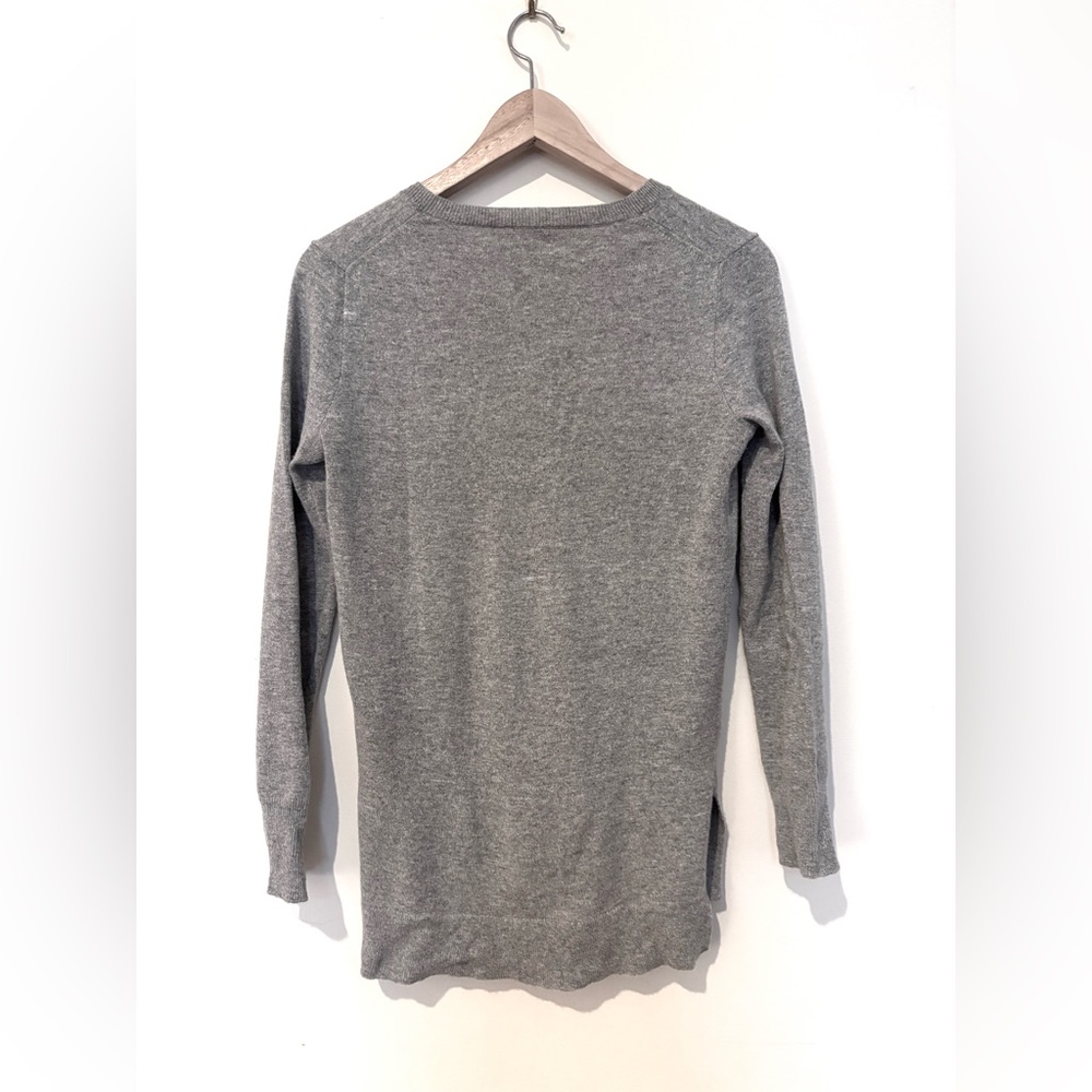 NWT J. Crew V-neck Sweater - Picture 4 of 4